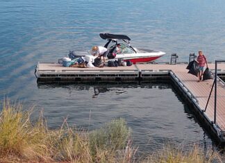 Boaters at Cedar Springs Marina photo