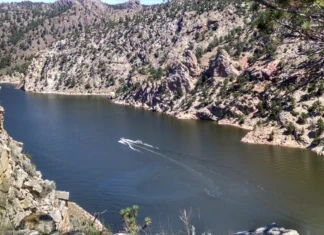 Critics oppose Wyoming hydroelectric project, pointing to climate-driven drought crisis